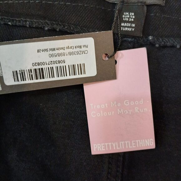 NWT Pretty Little Thing Plus USA Size 24 Black Cargo Frayed Denim Mini Skirt - Picture 9 of 12